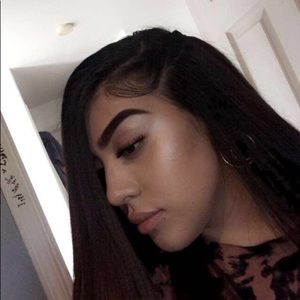 Meet your Posher, Lizbeth